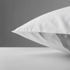 Taie D'oreiller Carrée Percale De Coton Imprimée Panthère Irbis -feuille Soldes Magasin taie d oreiller carree percale de coton imprimee panthere irbis 3