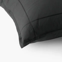 Taie D'oreiller Carrée Percale De Coton Neo Anthracite -feuille Soldes Magasin taie d oreiller carree percale de coton neo anthracite 2