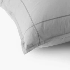 Taie D'oreiller Carrée Percale De Coton Neo Gris 6 Taie D'oreiller Carrée Percale De Coton Neo Gris -feuille Soldes Magasin taie d oreiller carree percale de coton neo gris 2
