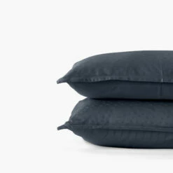 Taie D'oreiller Rectangulaire Satin De Coton Jacquard Pois Et Rayures Prestige Bleu Nuit -feuille Soldes Magasin taie d oreiller rectangulaire satin de coton jacquard pois et rayures prestige bleu nuit 2