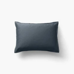 Taie D'oreiller Rectangulaire Satin De Coton Jacquard Pois Et Rayures Prestige Bleu Nuit